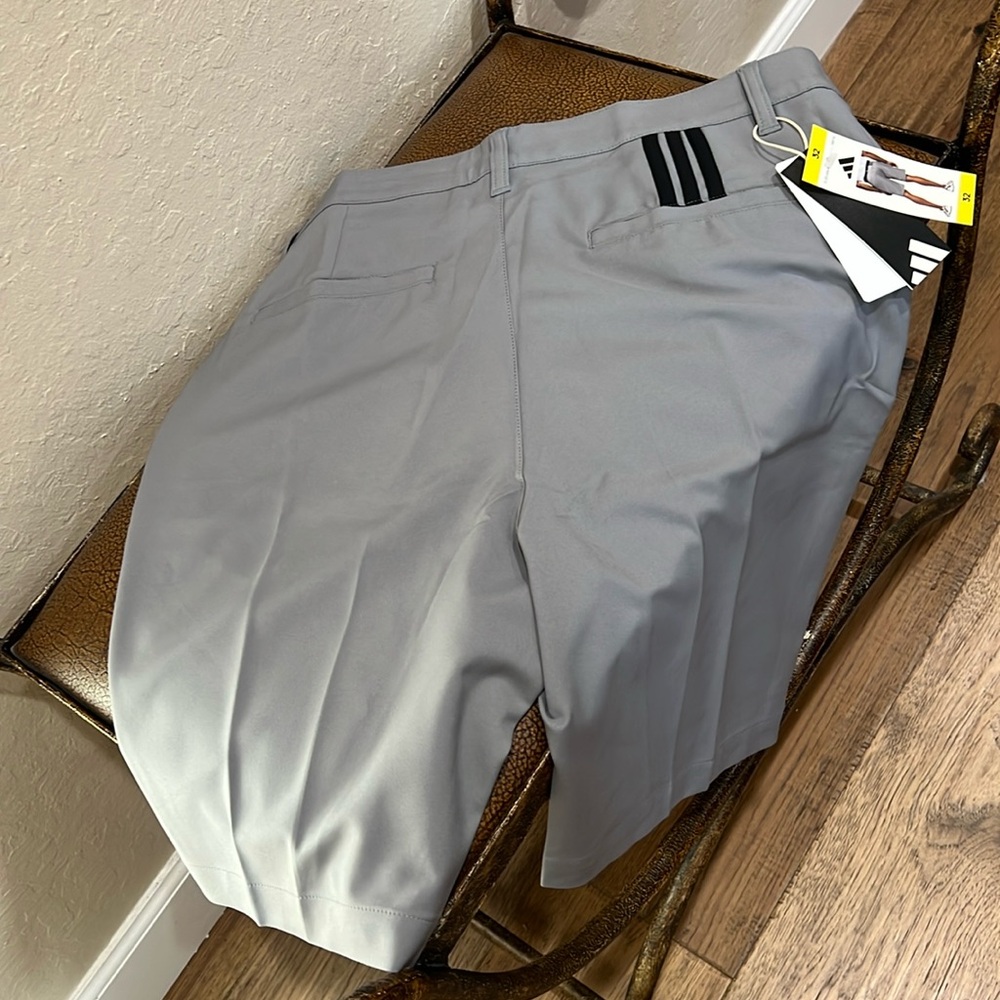 Brand New Adidas Gray with Black stripes Lightweight Stretch Golf Active Shorts!